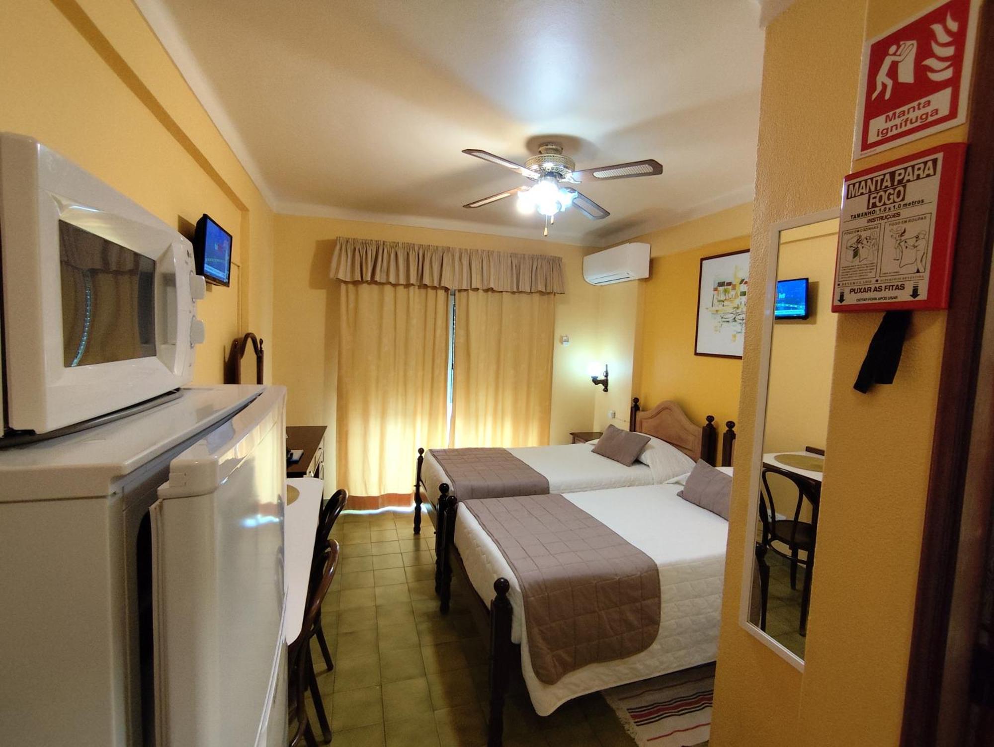 Apartamentos Turisticos Praia Grande Ferragudo  Kültér fotó